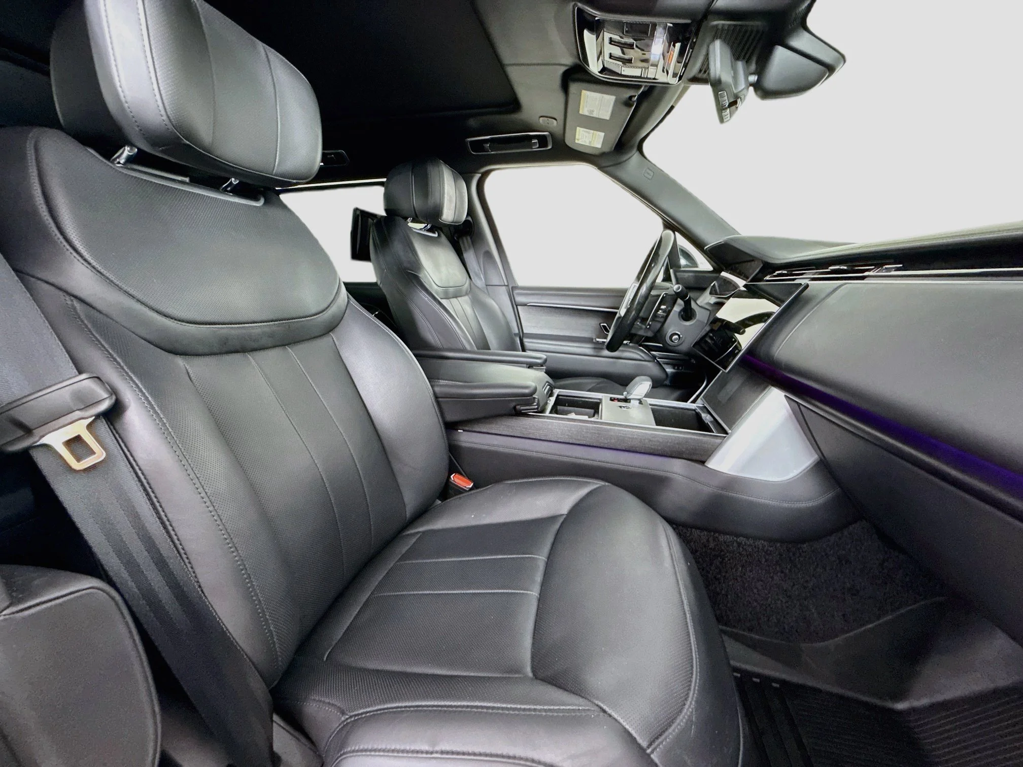 Used 2024 Black Land Rover Autobiography image 32