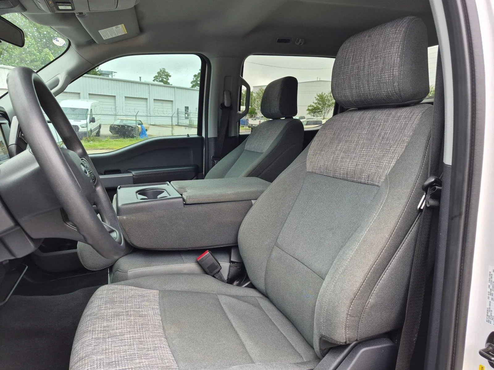 Used 2023 Oxford White Ford XLT image 13