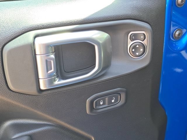 New 2026 Hydro Blue Pearlcoat Jeep Sport S image 32