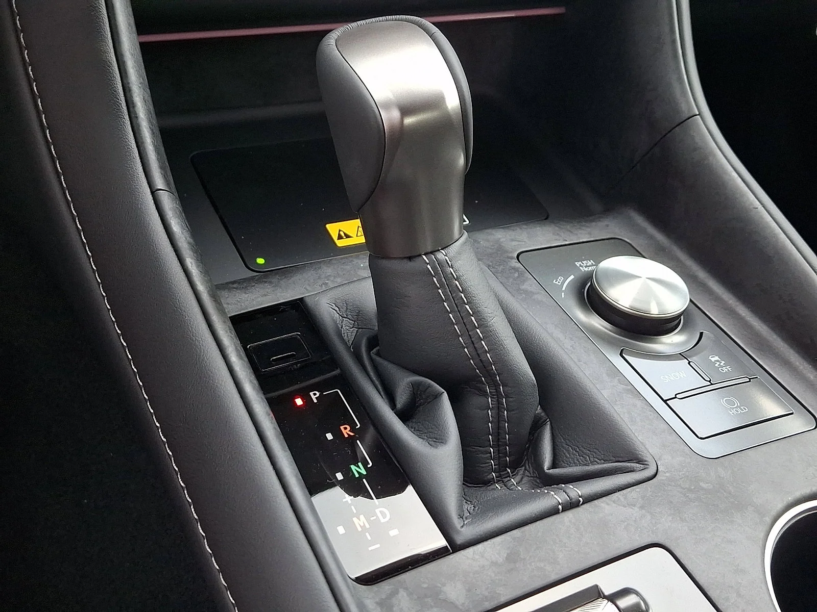 2026 Lexus IS 350 F SPORT DESIGN - Photo 9