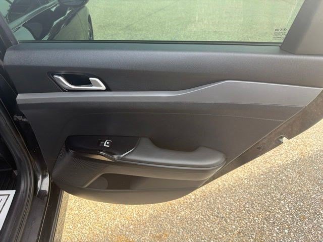 Used 2021 Ebony Black Kia GT-Line image 15