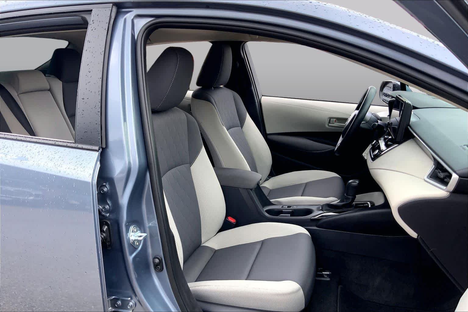 Used 2026 Celestite Toyota LE image 9