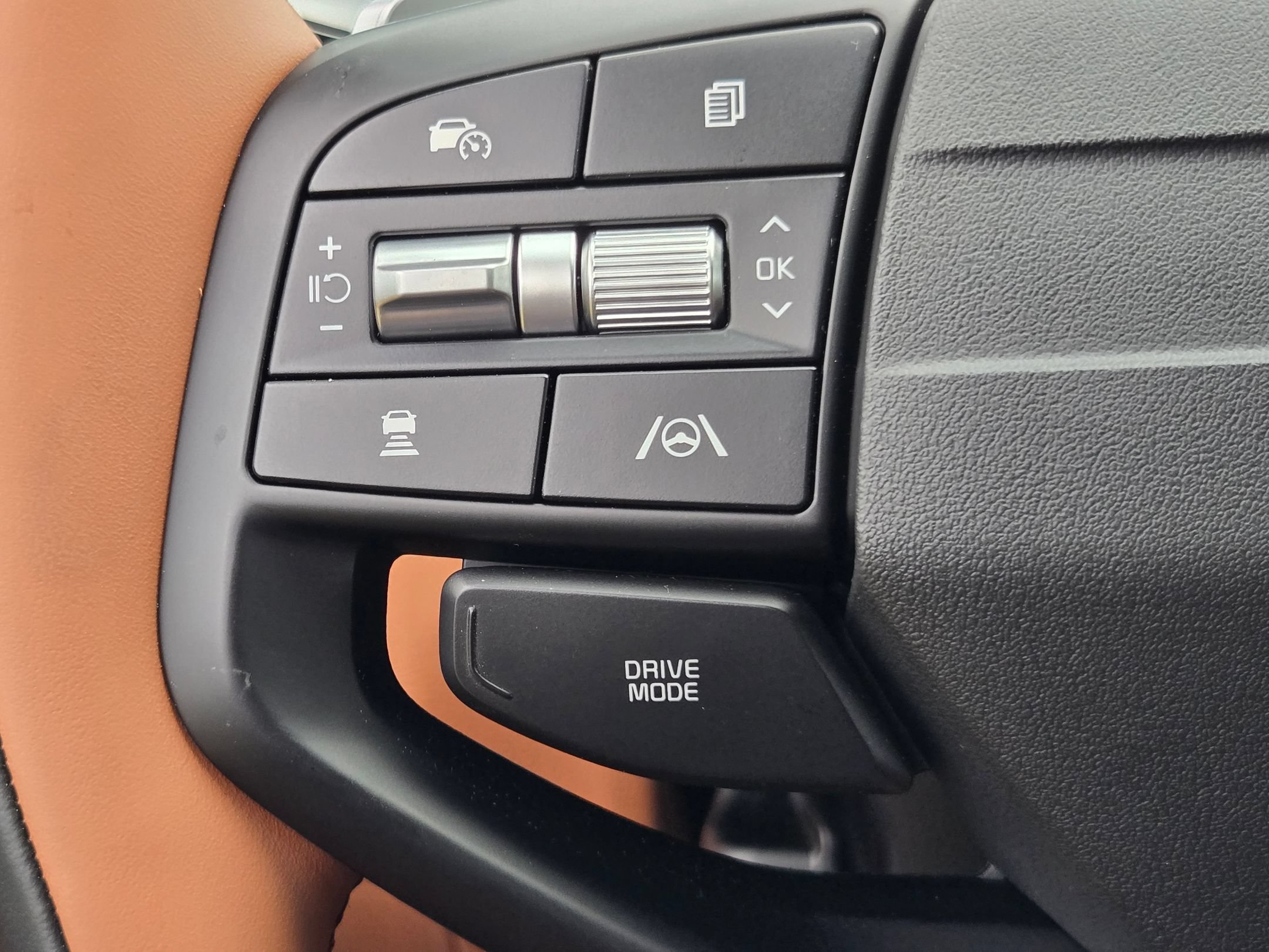 New 2026 Fusion Black Kia X-Line image 23