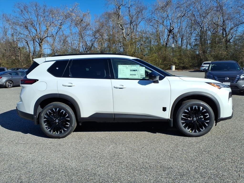New 2026 Everest White Pearl TriCoat Nissan Dark Armor™ image 6