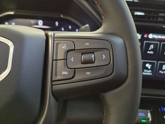 Used 2026 White GMC AT4 image 25