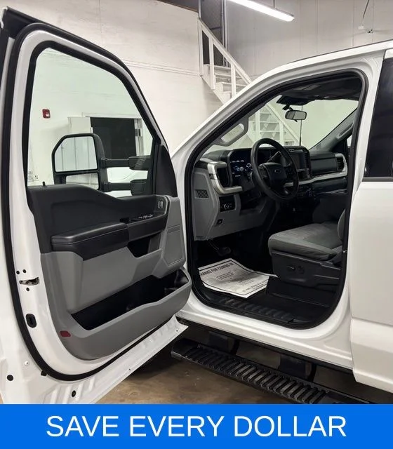 Used 2025 White Ford XLT image 21