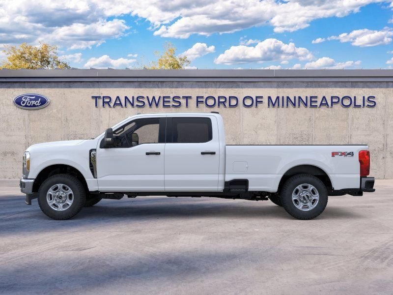 New 2026 Oxford White Ford F-350® XLT image 3