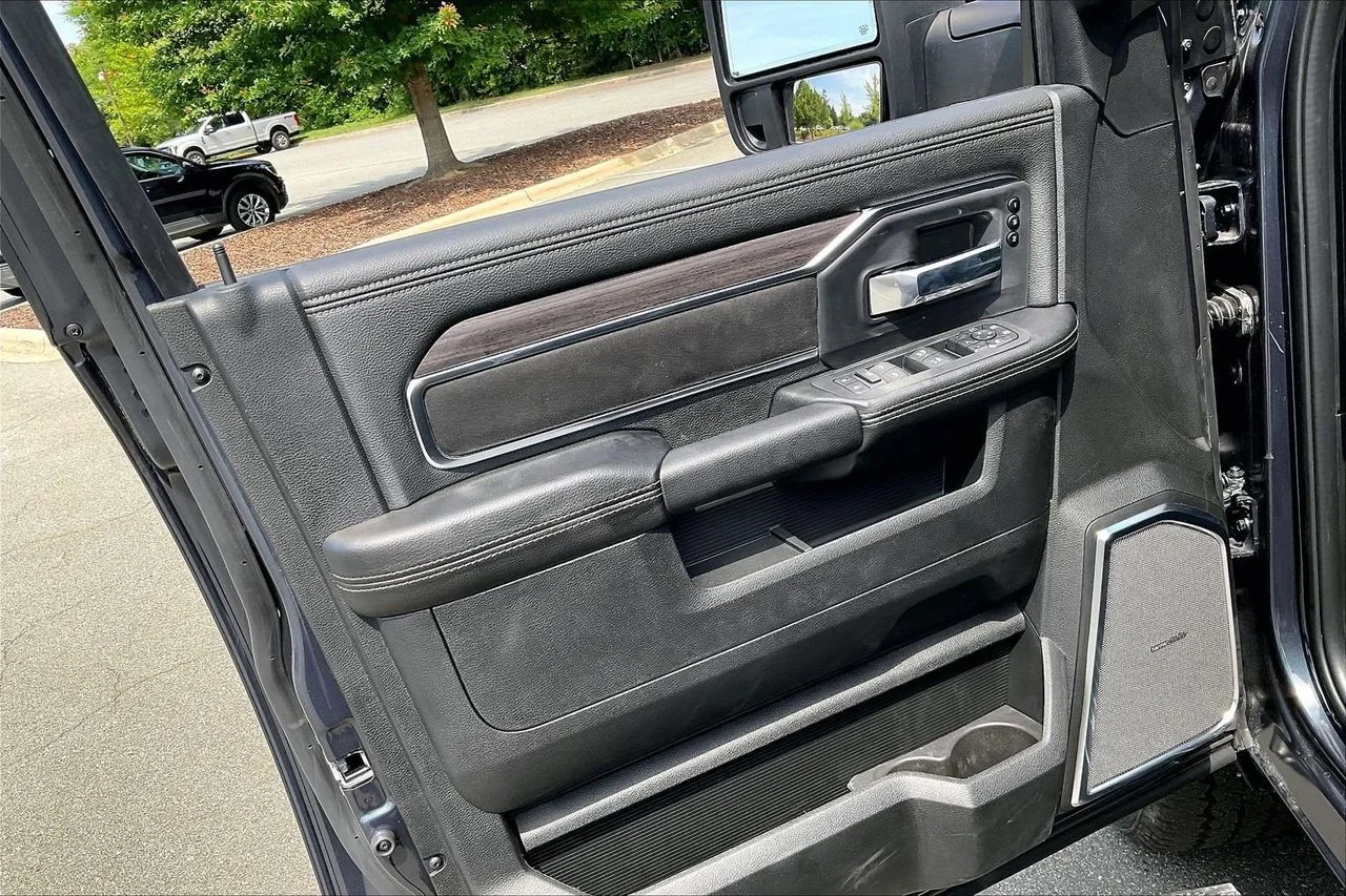 New 2026 Forged Blue Metallic Exterior Paint RAM Laramie image 29