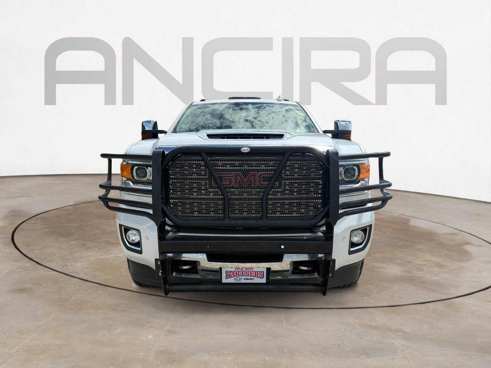 Used 2019 WHITE FROST TRICOAT GMC Denali image 4