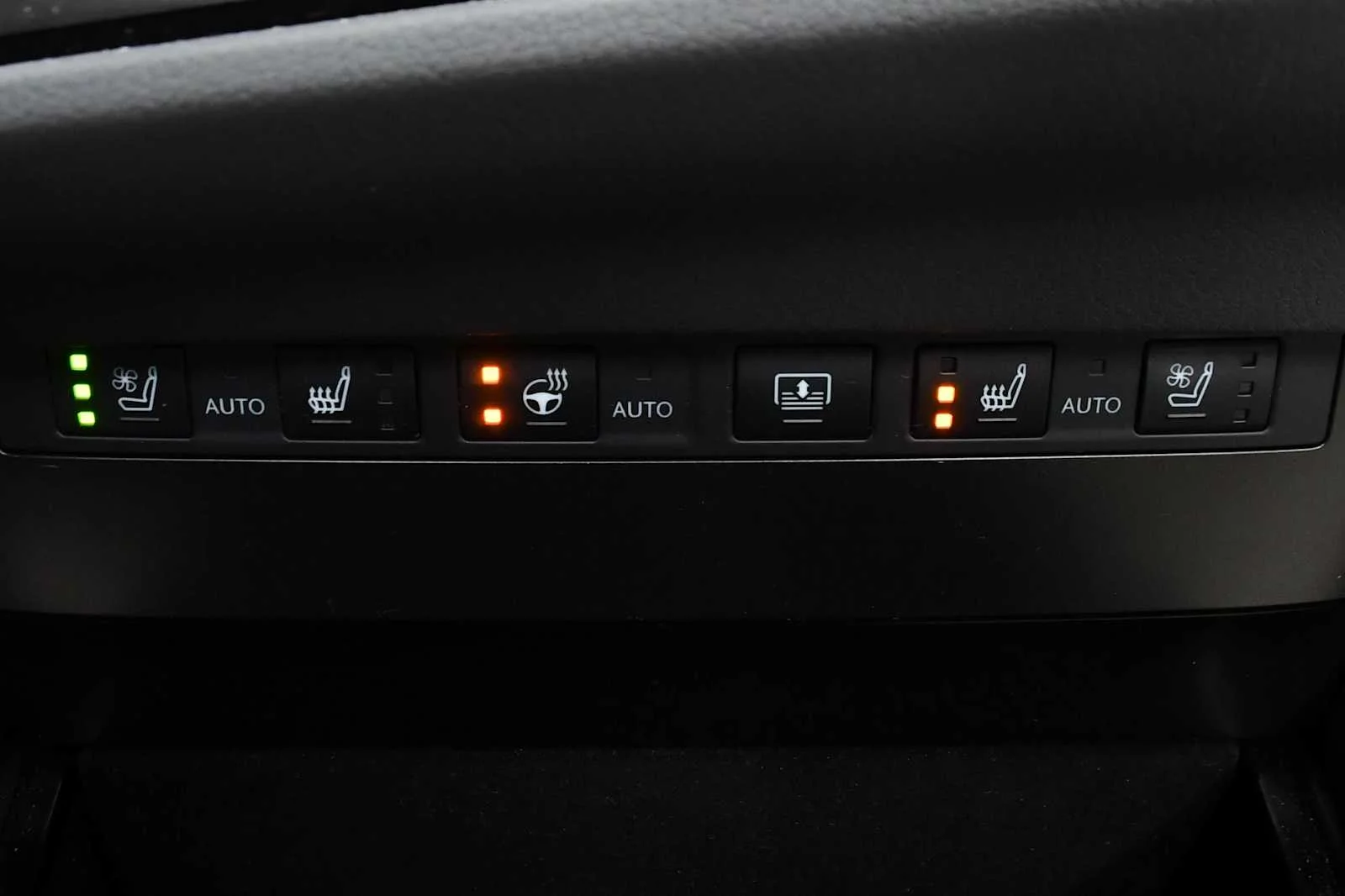 Certified Used 2024 Cloudburst Gray Lexus Ultra Luxury image 21