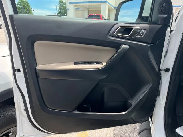 Used 2021 White Ford Lariat image 10