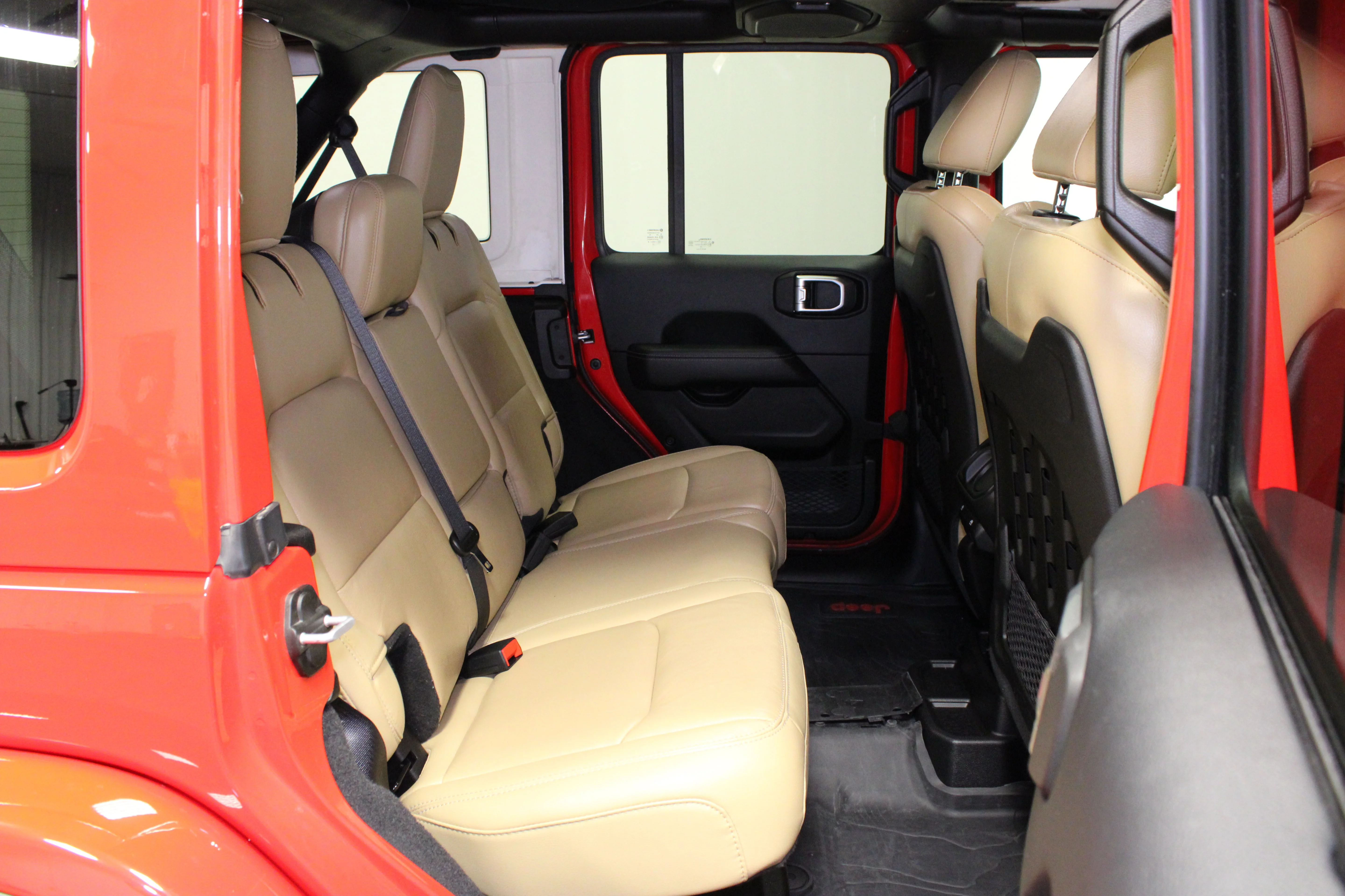 Used 2019 Firecracker Red Clearcoat Jeep Rubicon image 18