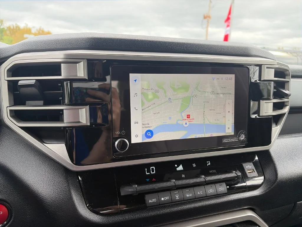 Used 2025  Toyota SR5 image 22