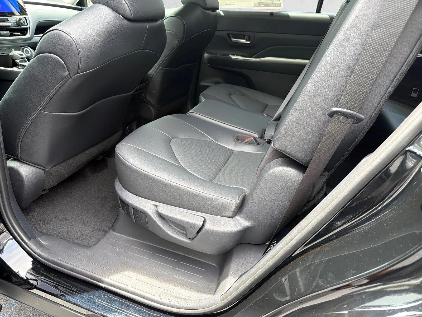 Used 2026 Midnight Black Metallic Toyota XLE image 21