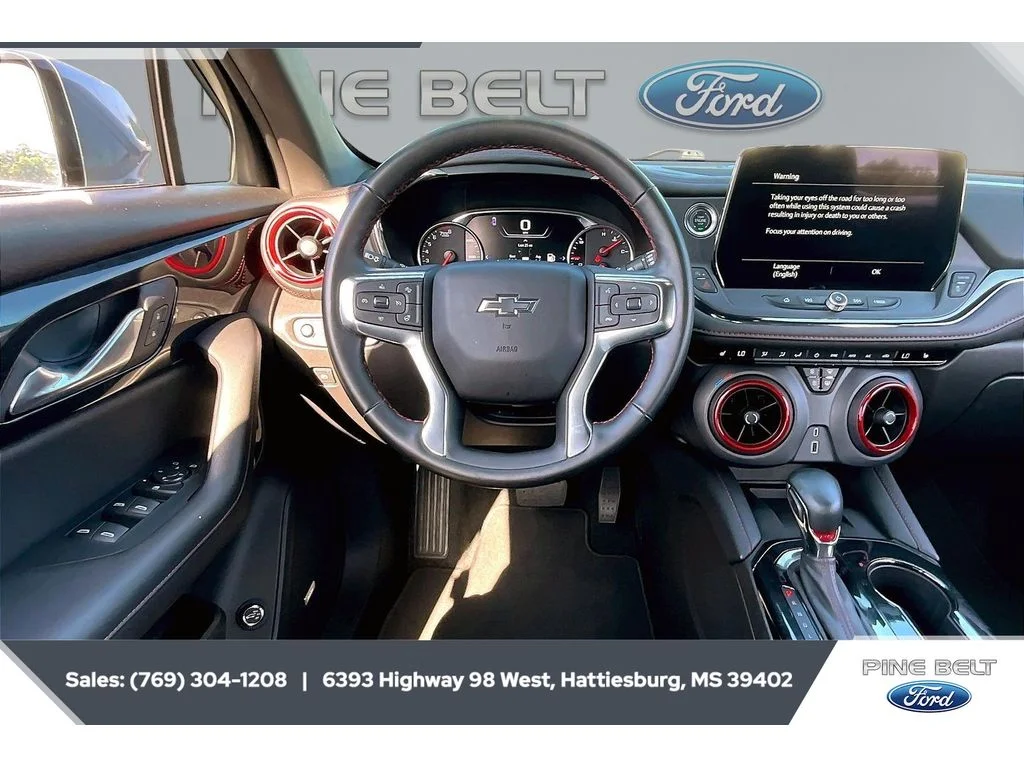 Used 2025 Sterling Gray Metallic Chevrolet RS image 5