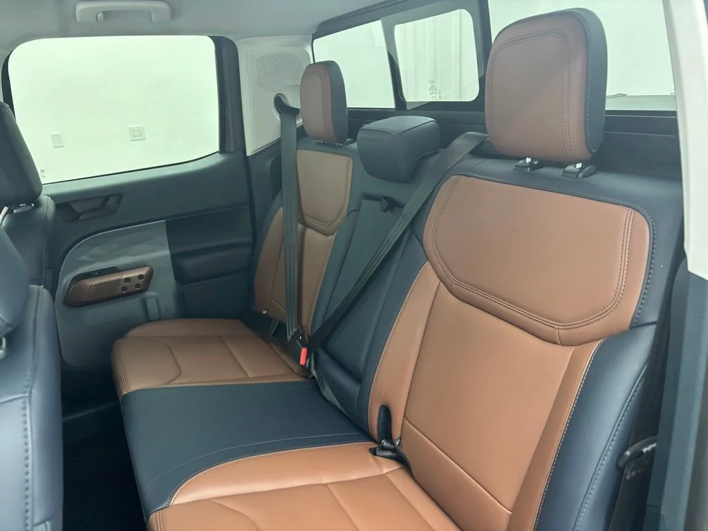 Used 2024 Gray Ford Lariat image 39