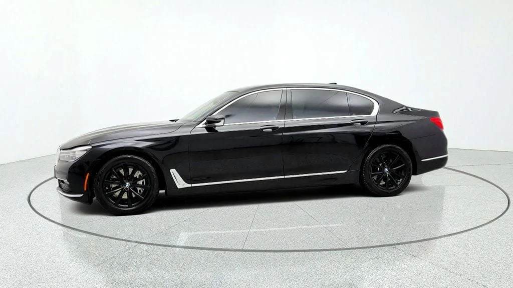 Used 2018 Black Sapphire Metallic BMW 740i xDrive image 8