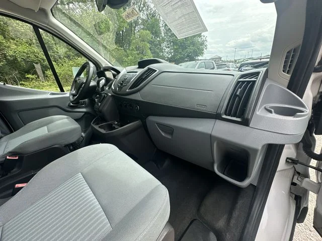 Used 2015 White Ford XLT image 28
