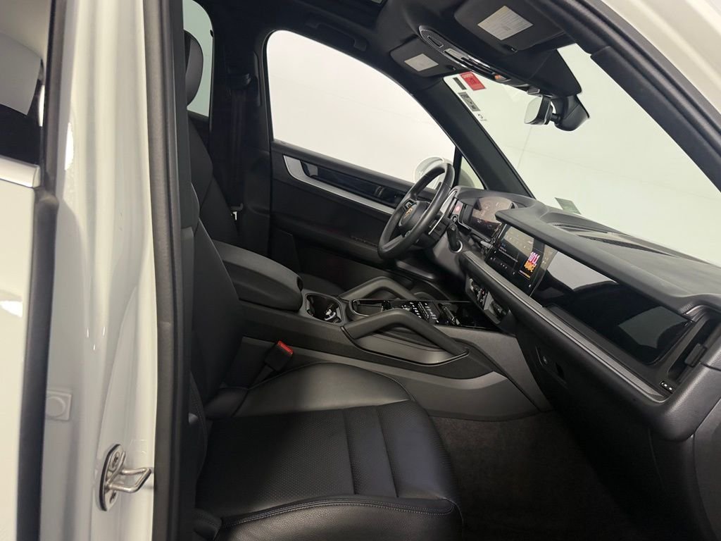 2024 Porsche Cayenne Base - Photo 31