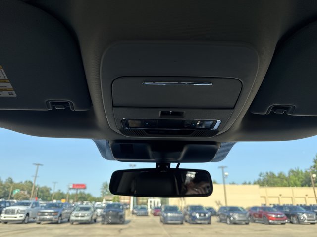 Used 2021  Ford Lariat image 28