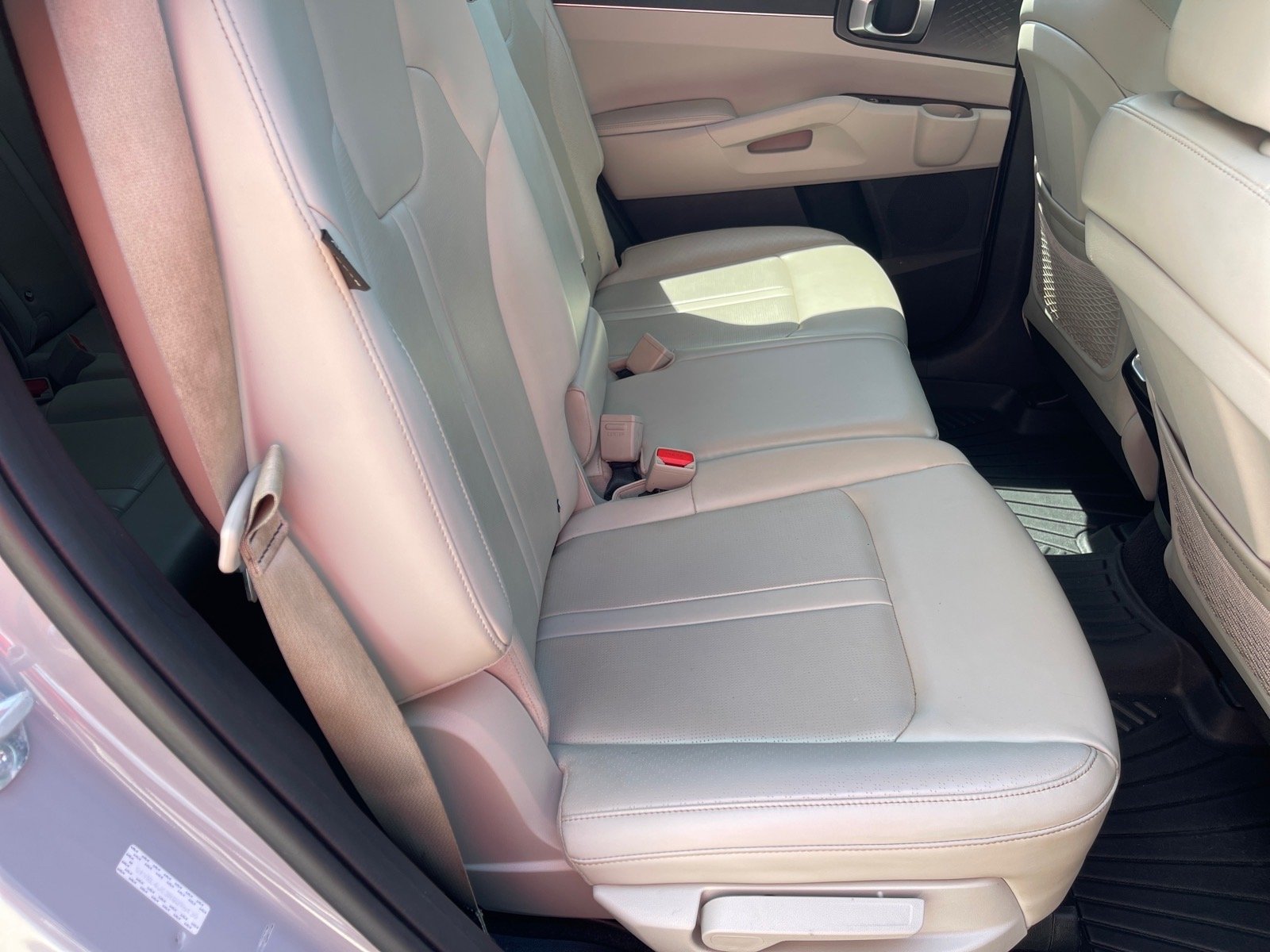Used 2024 Silver Kia S image 17