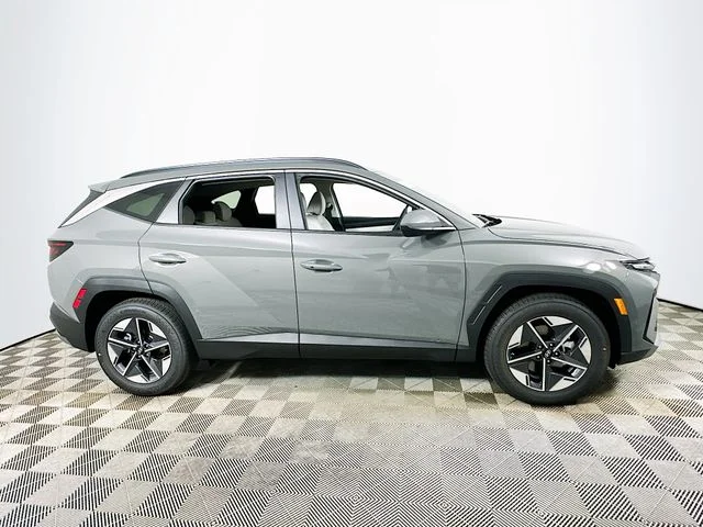 New 2026 Gray Hyundai SEL image 2