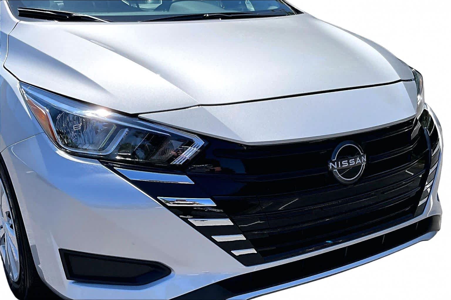 Used 2024 Brilliant Silver Metallic Nissan S image 29