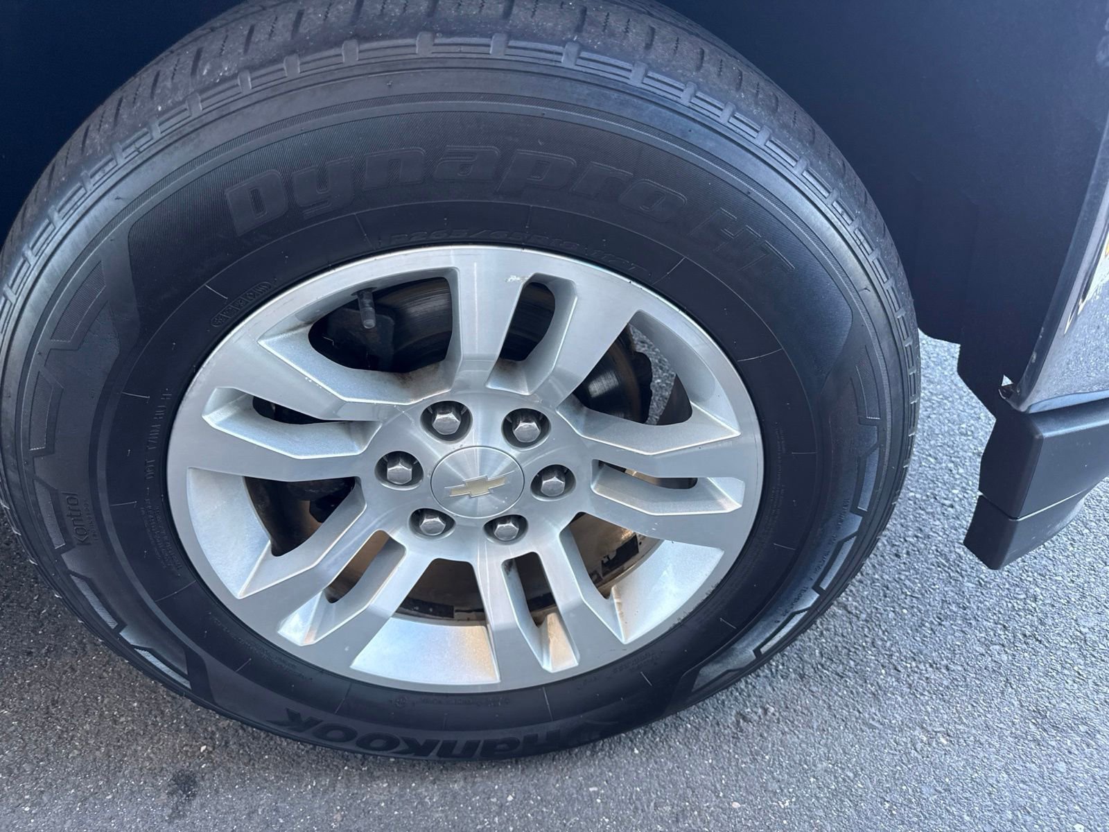 Used 2019 GRAPHITE METALLIC Chevrolet LT image 12