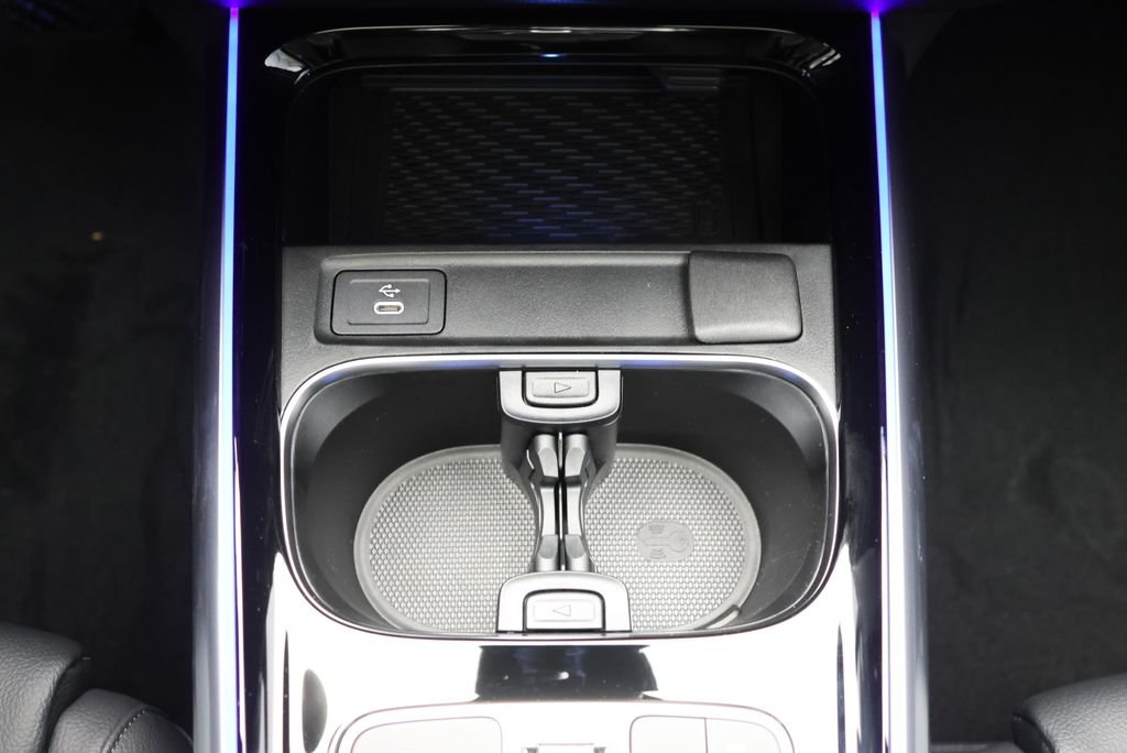 New 2026 Polar White Mercedes-Benz GLA 250 image 28