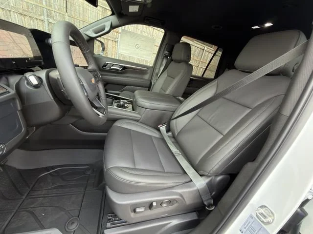 New 2026 Summit White Chevrolet LT image 18