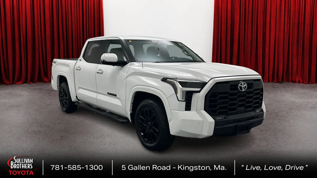 Used 2024 White Toyota SR5 image 3