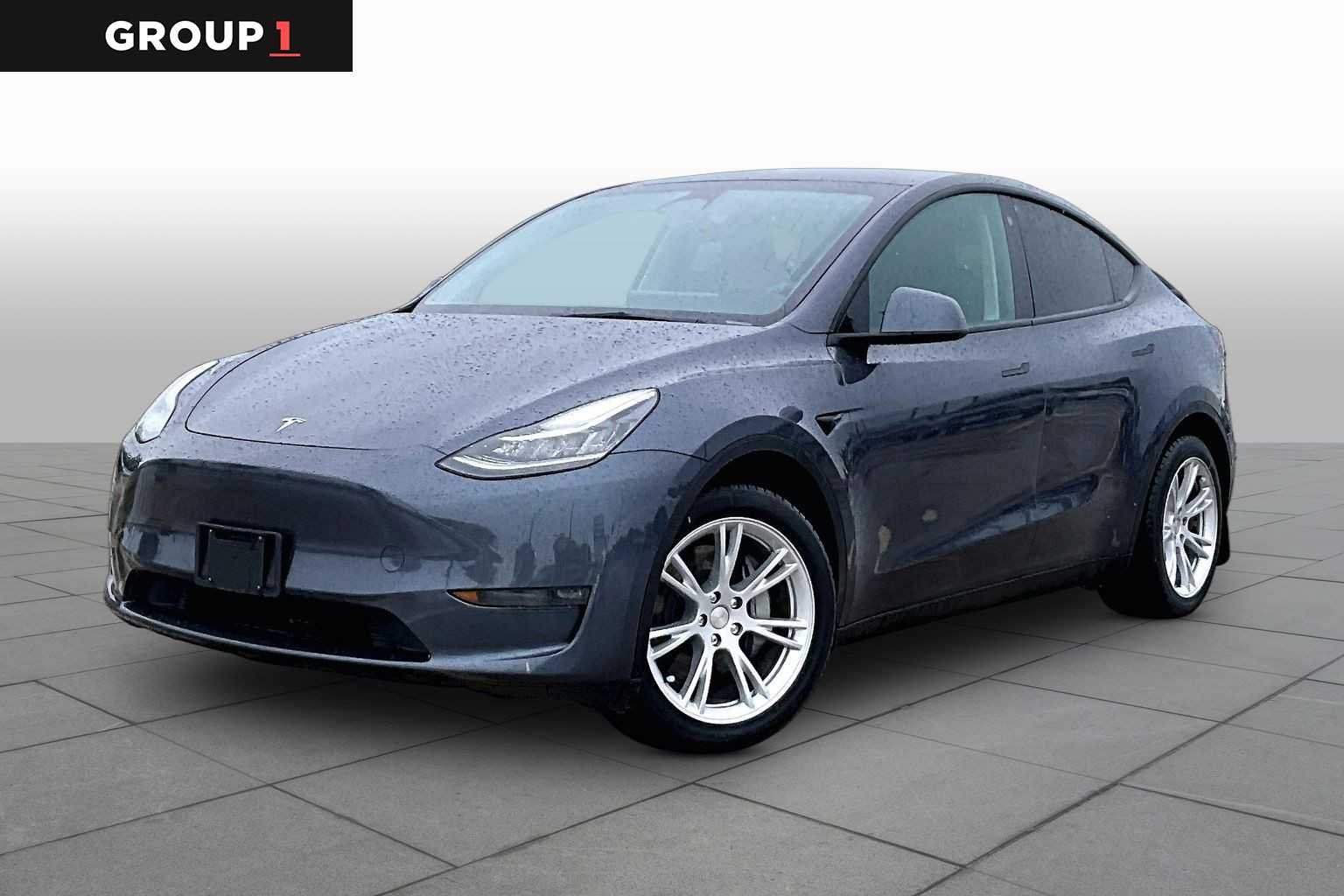 2023 Tesla Model Y Long Range Dual Motor All-Wheel Drive's photo