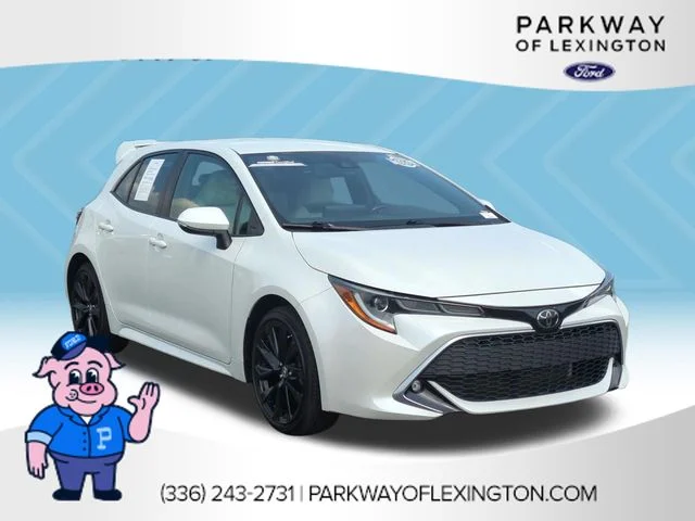 Used 2019 White Toyota XSE image 7