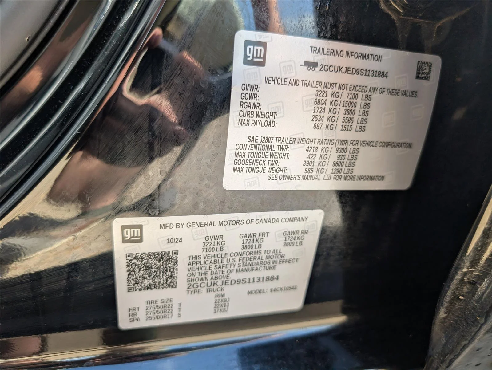 Used 2025 Black Chevrolet High Country image 13