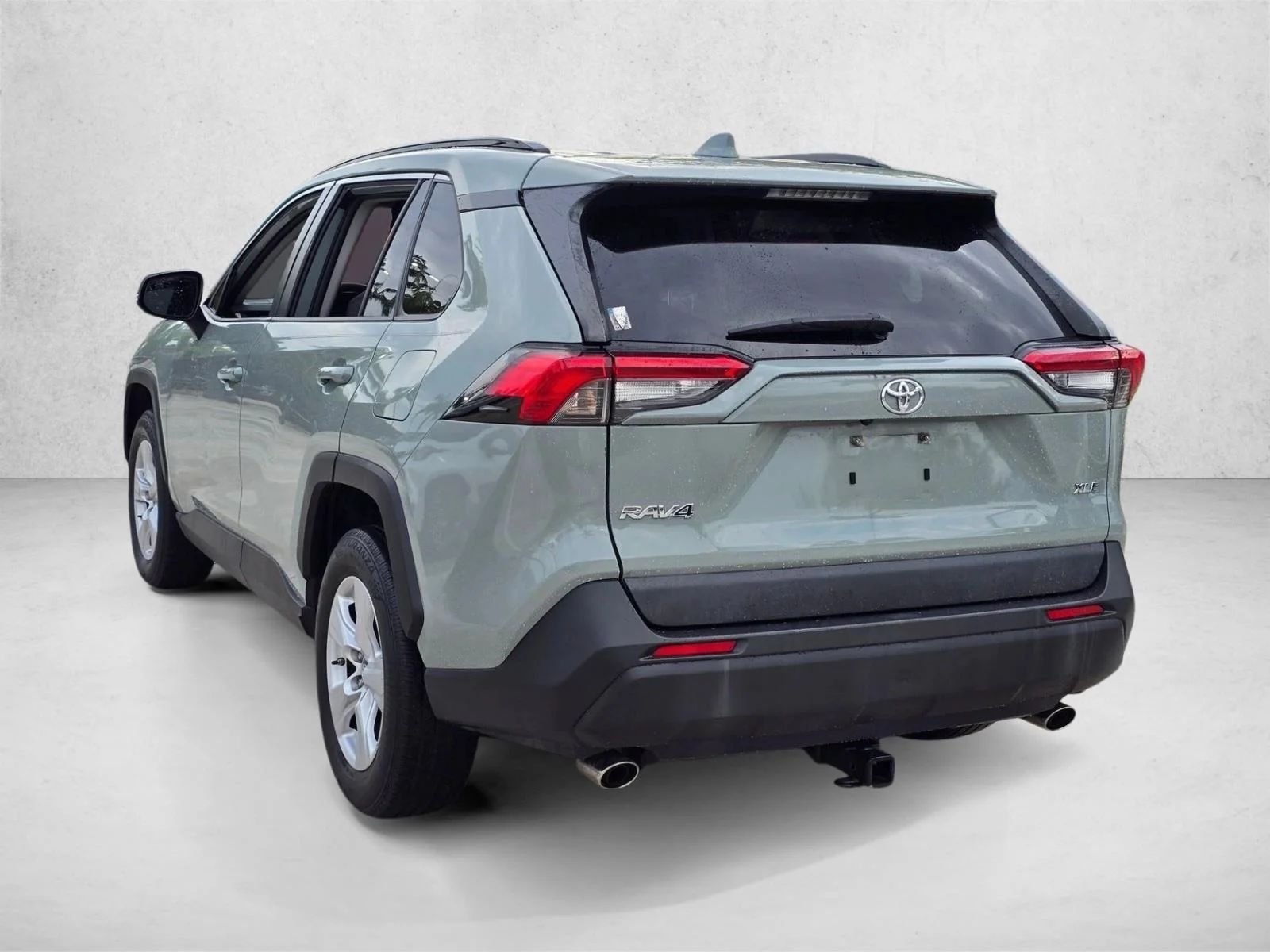 Used 2019 Lunar Rock Toyota XLE image 4