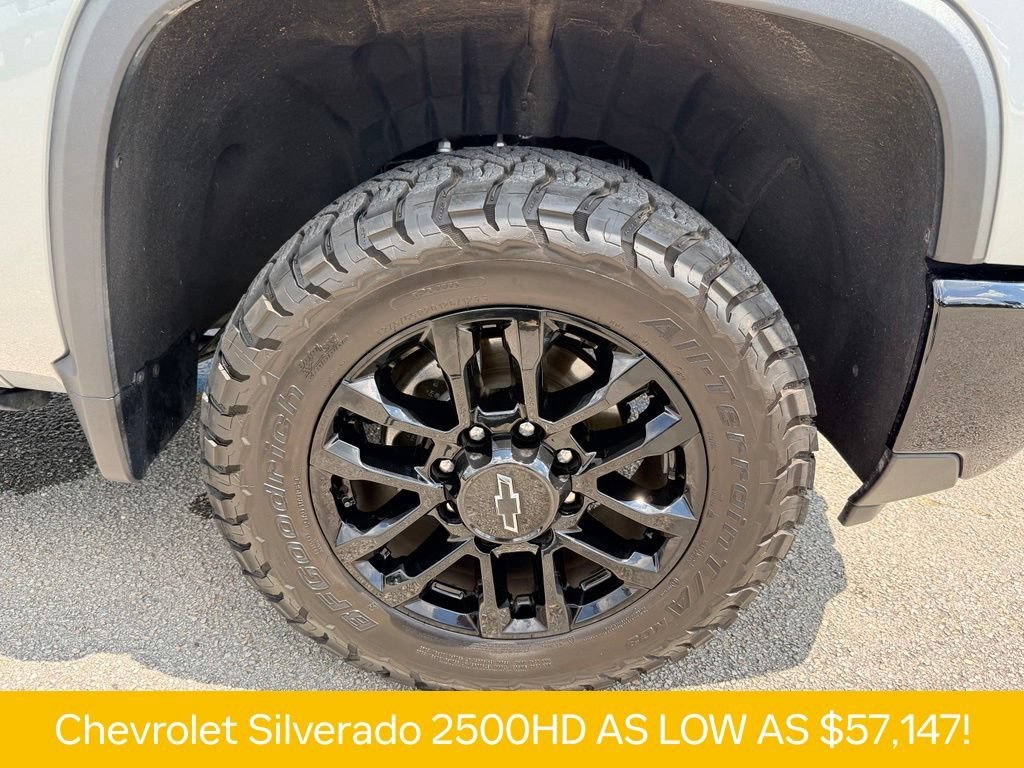 Used 2025 Sterling Gray Metallic Chevrolet LT image 35