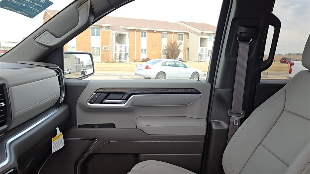 2026 GMC Sierra 1500 SLT - Photo 42