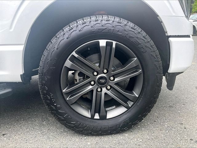 Used 2022 Oxford White Ford XLT image 9