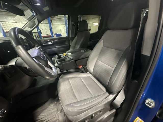 Used 2024 Blue GMC Elevation image 17