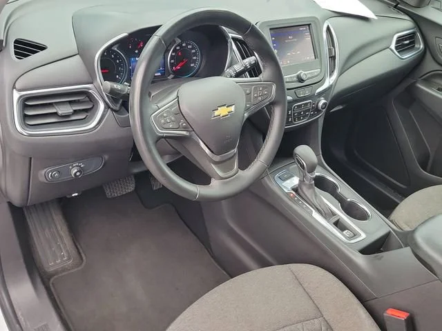 2024 Chevrolet Equinox LT - Photo 19