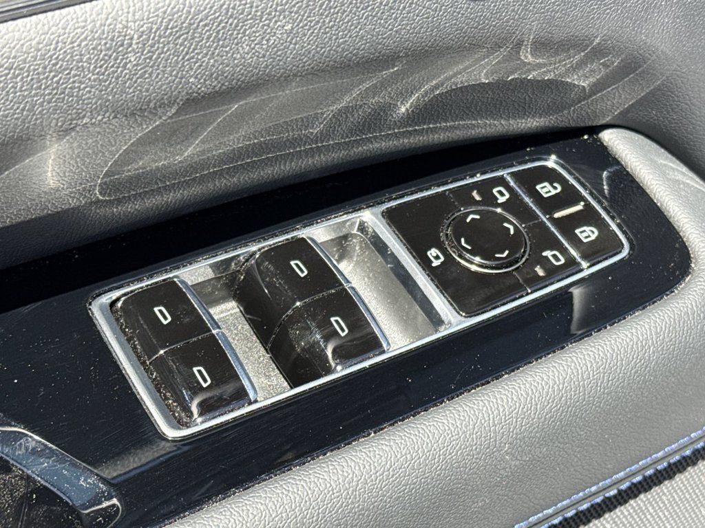 2026 Cadillac Escalade IQL Luxury - Photo 13