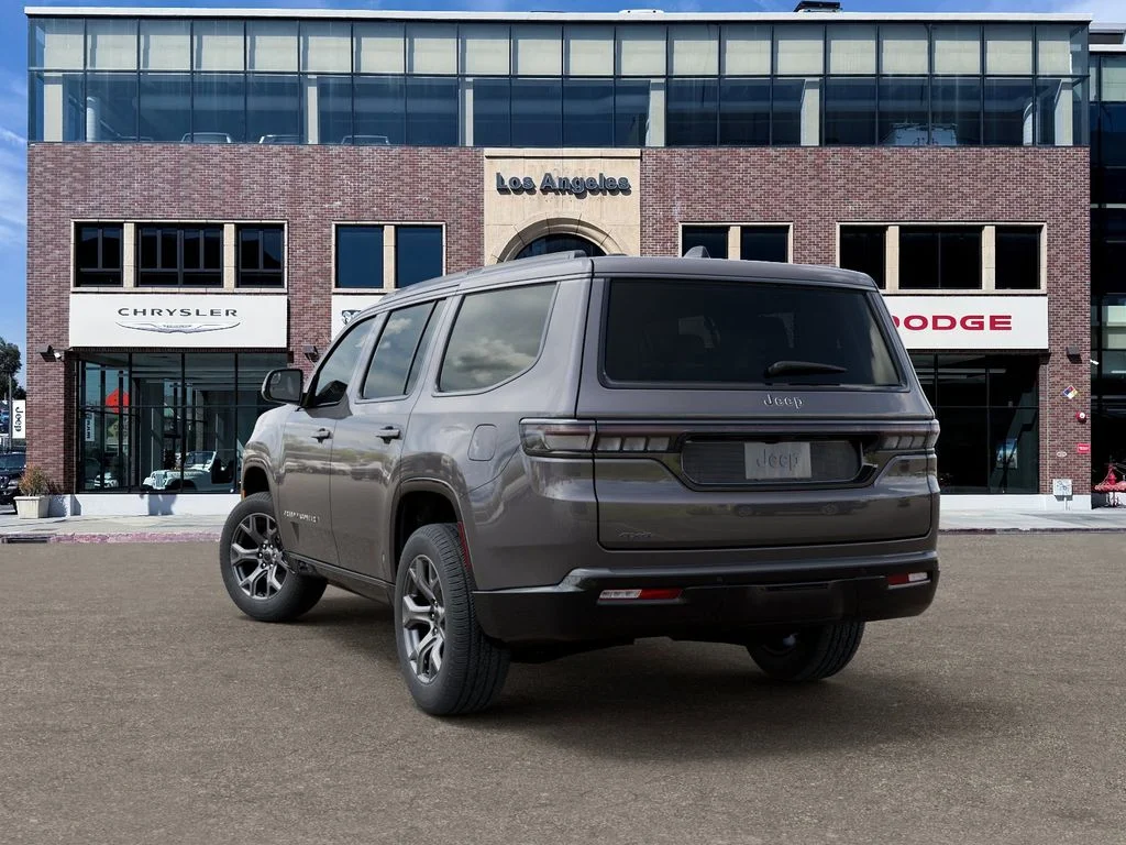New 2026 Baltic-Gray Metallic Clear-Coat Exterior Paint Jeep Limited Altitude image 3