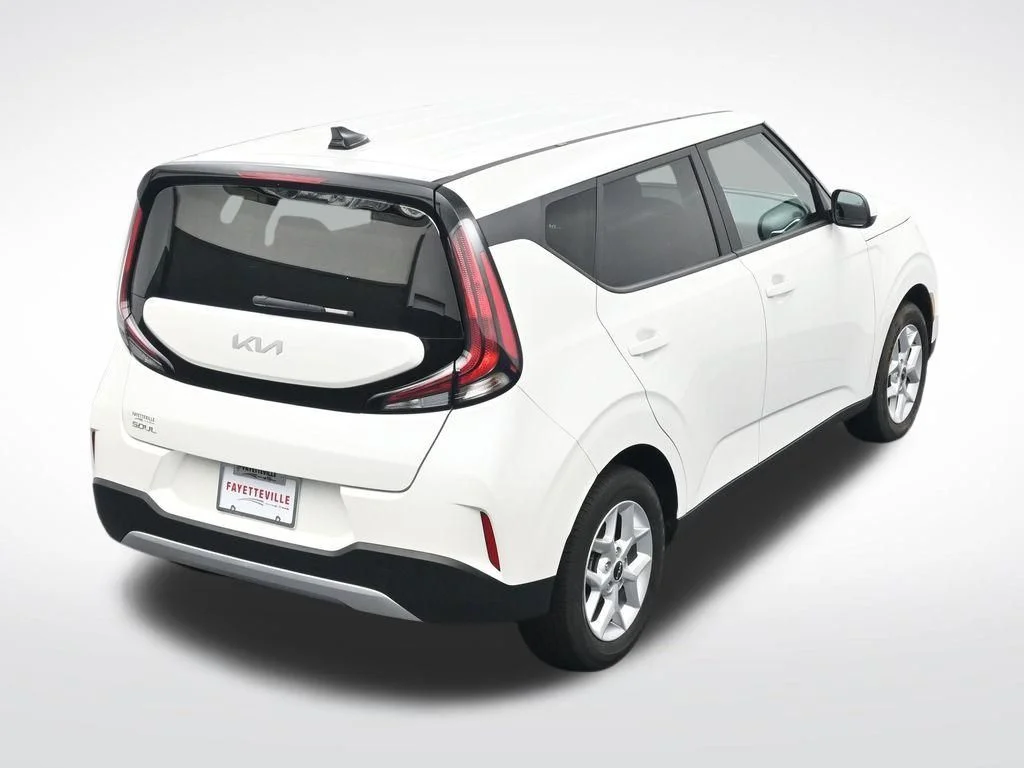 Used 2025 White Kia LX image 26