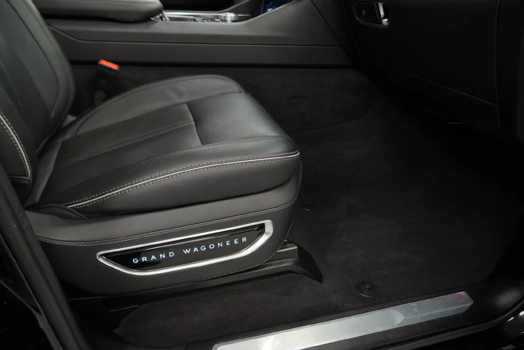 Used 2023 Black Jeep Series II image 45