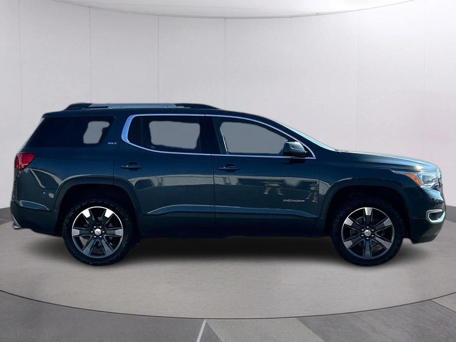 Used 2019 Dark Sky Metallic GMC SLT image 7