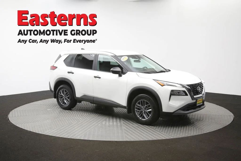 Used 2023 White Nissan S image 50