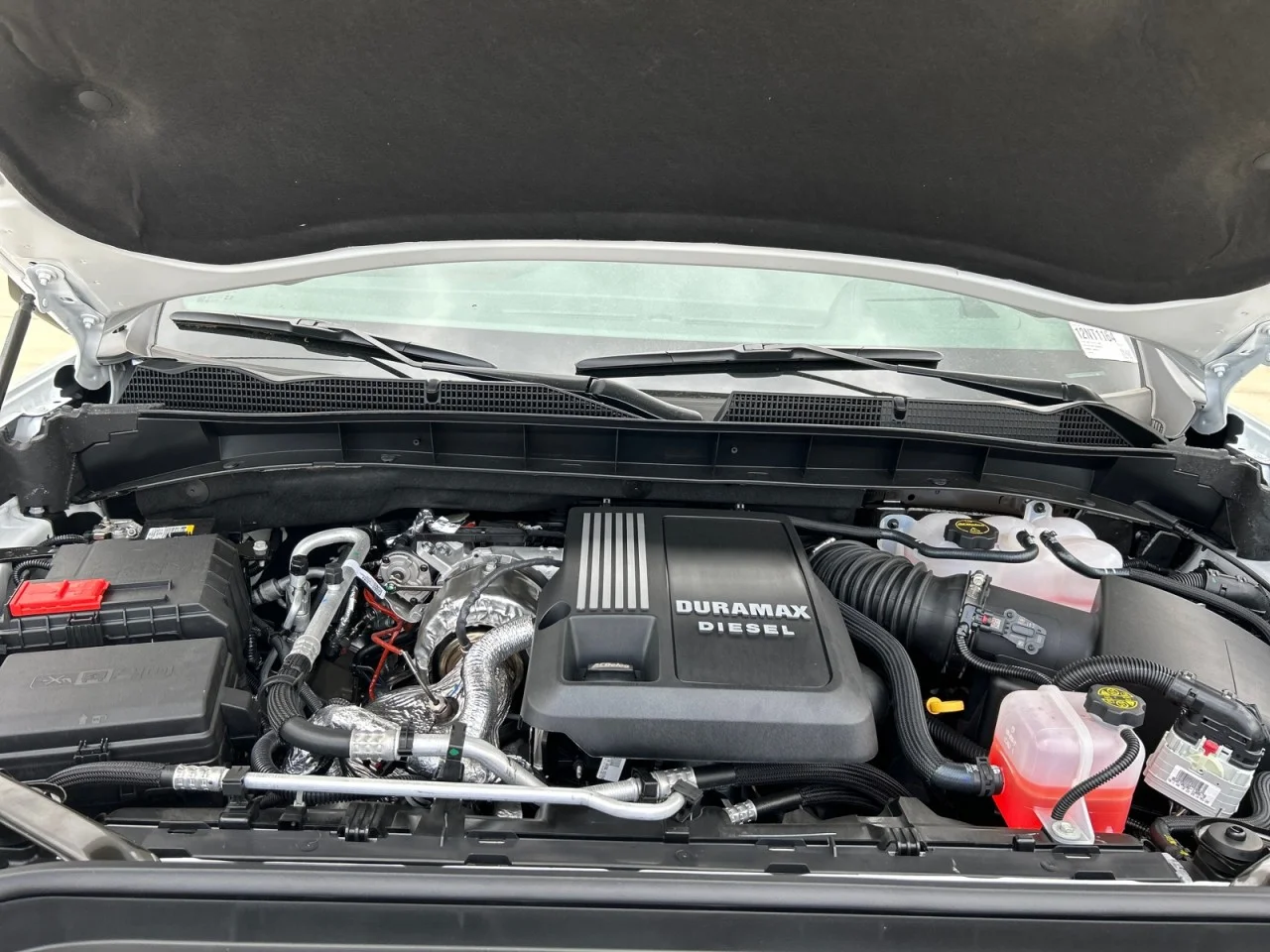 New 2026 Summit White GMC AT4 image 8
