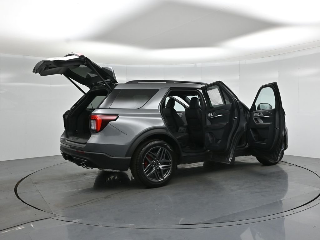 New 2026 Carbonized Gray Metallic Ford ST image 5
