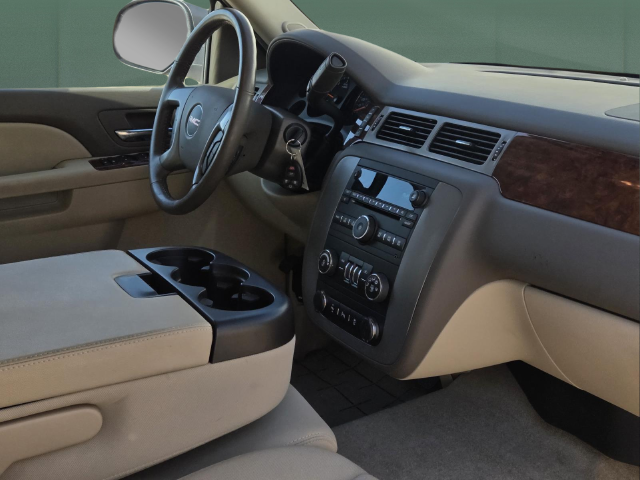 Used 2013 Gray GMC SLE 1500 image 26