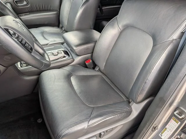 Used 2023 Gray Nissan SL image 31